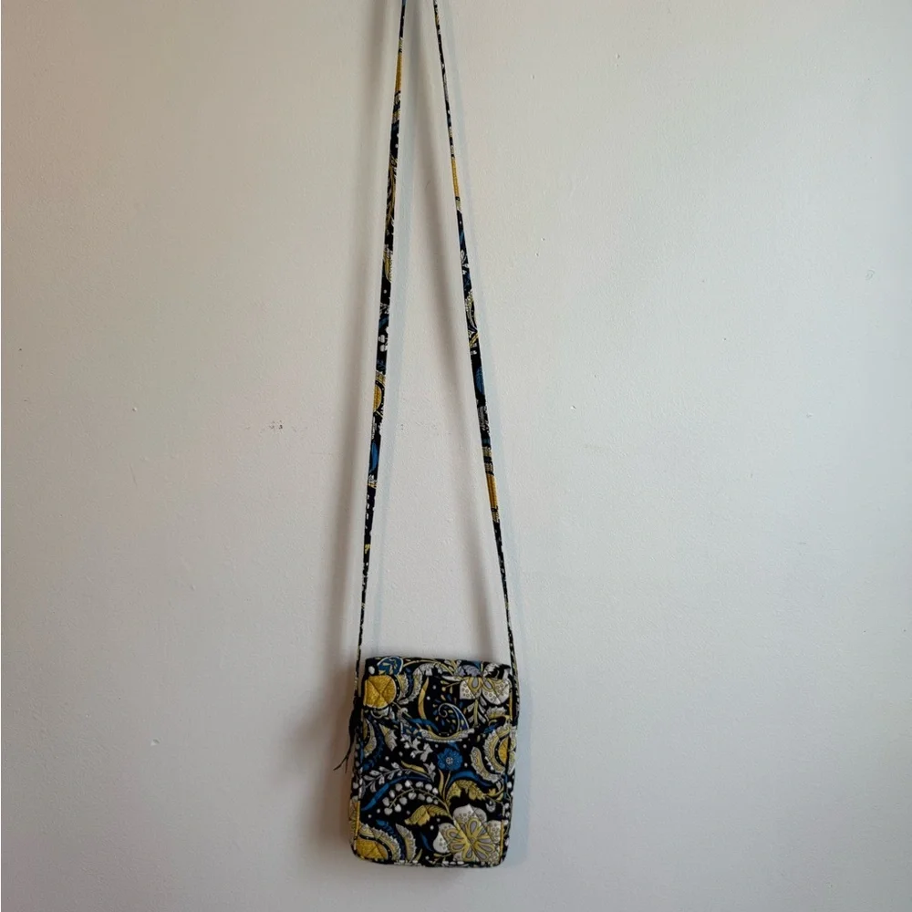 Vera‎ Bradley Floral Patterned Crossbody Bag